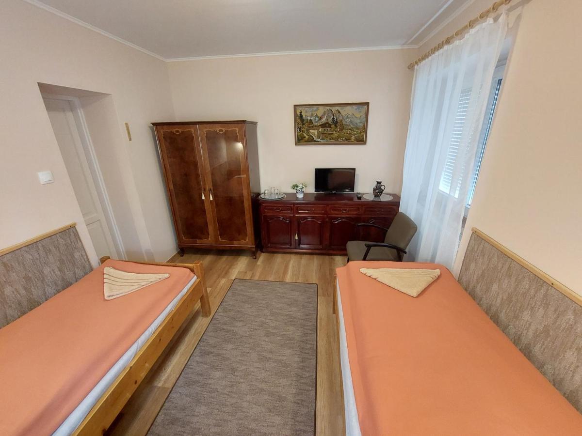 Hotel E-Tekergok Haza Bukkzserc Pokój zdjęcie